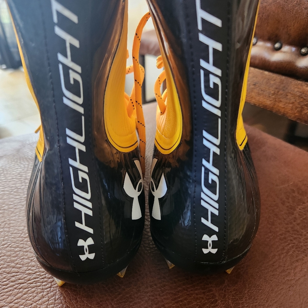 Mens cleats